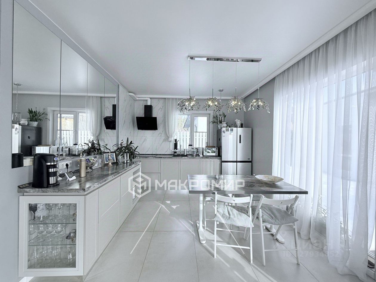 Продажа дома пос. Пески, улица Изумрудная, 37