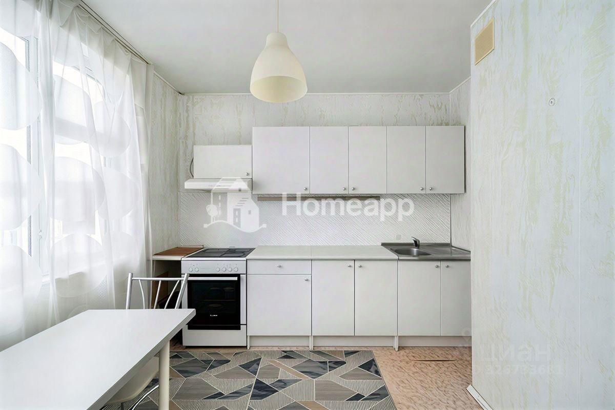 Продажа 2-комн квартиры на вторичном рынке Южнобутовская улица,  д. 21