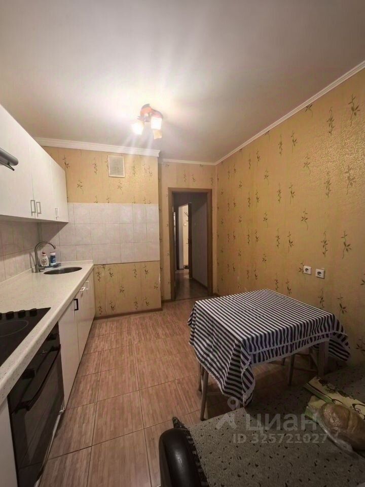 Продажа 2-комн квартиры на вторичном рынке Дмитров, улица Космонавтов, 54