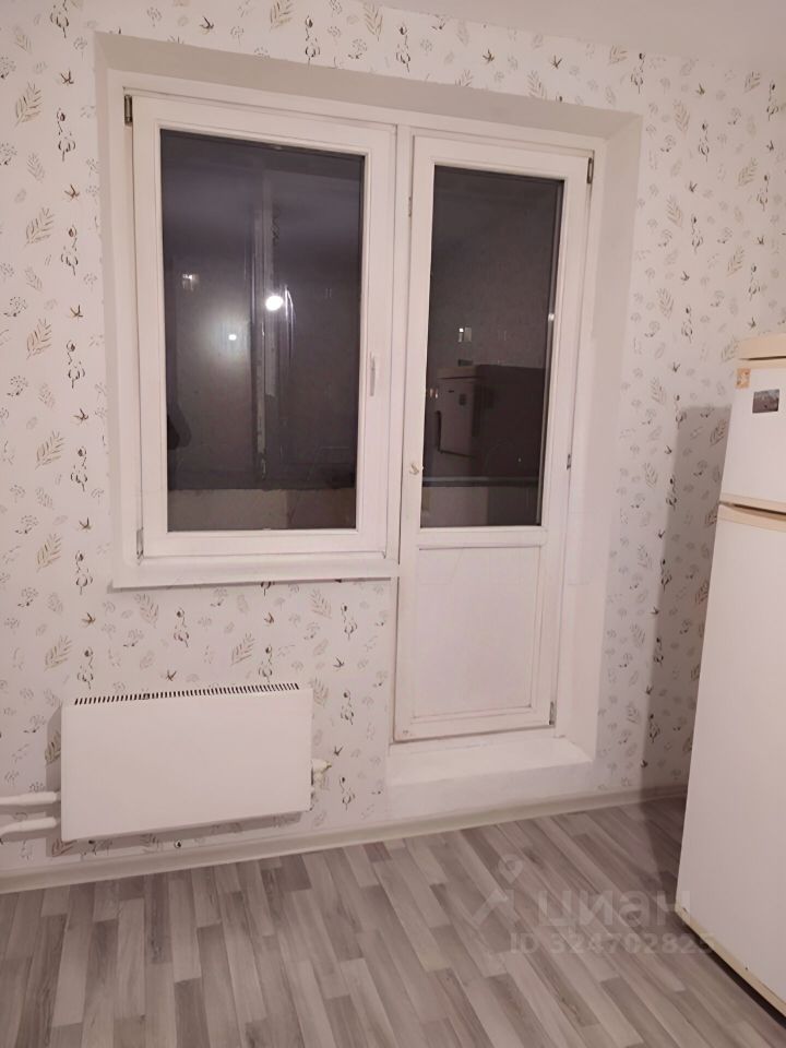 Продажа 2-комн квартиры на вторичном рынке улица Маршала Савицкого, 26к1