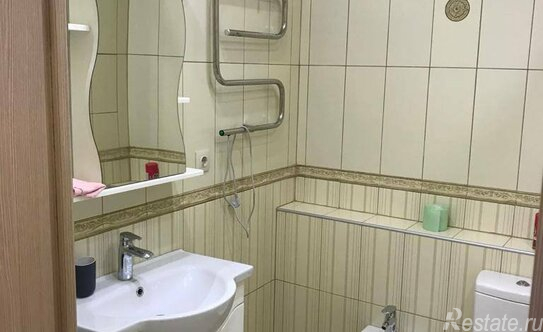 Продажа 1-комн квартиры на вторичном рынке Звенигород, Нахабинское шоссе,  д. 1,  к. 2