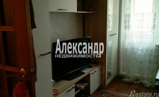 Продажа 3-комн квартиры на вторичном рынке Таллинская улица,  д. 15