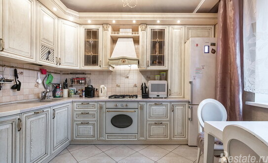 Продажа 3-комн квартиры на вторичном рынке Вражский 1-й пер,  д. 4