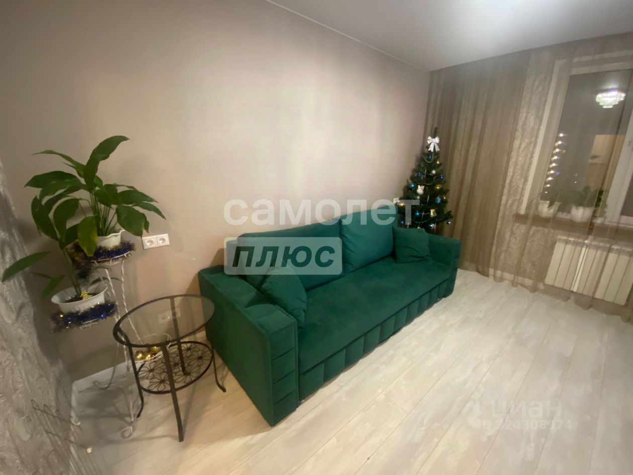 Продажа 4-комн квартиры на вторичном рынке Одинцово, улица Маковского, 10