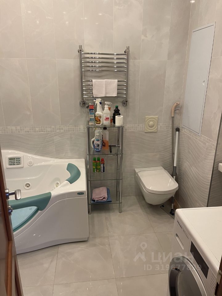 Аренда 4-комн квартиры на вторичном рынке Зоологическая улица, 30С2