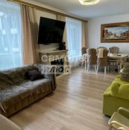 Продажа 3-комн квартиры на вторичном рынке улица Александры Монаховой,  д. 98 к1