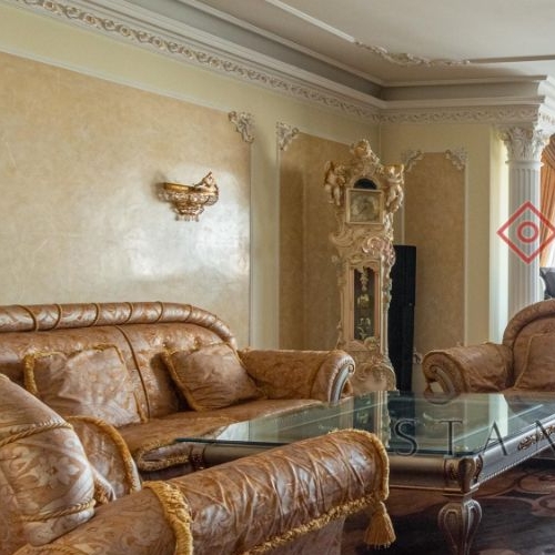 6-комн квартира проспект Ударников, 33