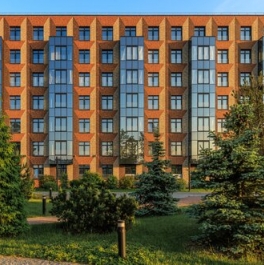 Продажа 3-комн квартиры на вторичном рынке Петровский пр-кт,  д. 11 к2
