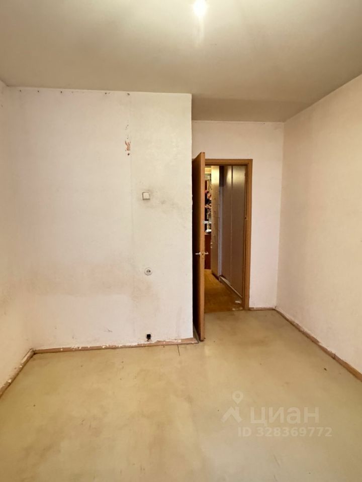 Продажа 3-комн квартиры на вторичном рынке улица Инессы Арманд, 4К1