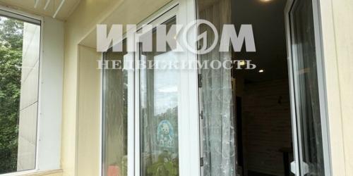 2-комн квартира улица Кравченко,  д. 18
