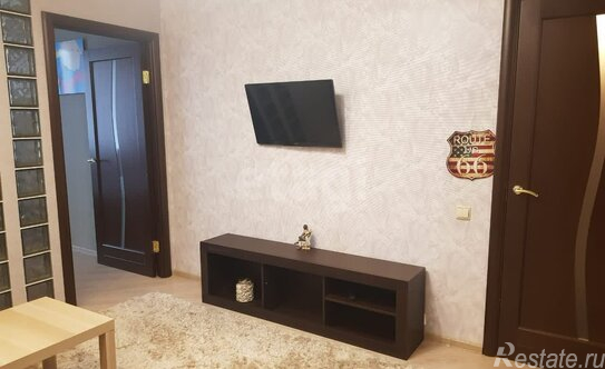 Продажа 1-комн квартиры на вторичном рынке улица Матроса Железняка