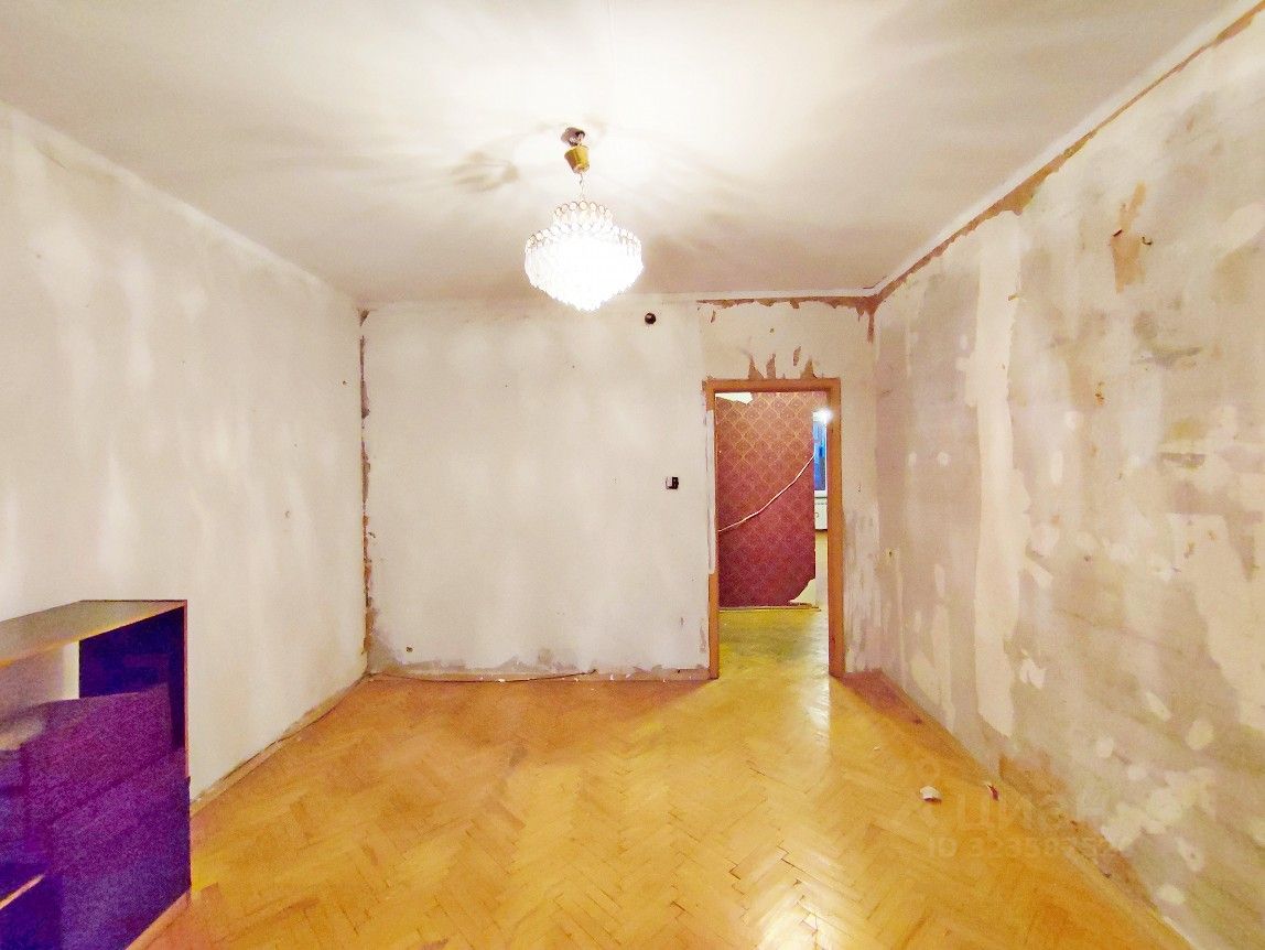 Продажа 2-комн квартиры на вторичном рынке 2-я Радиаторская улица, 4