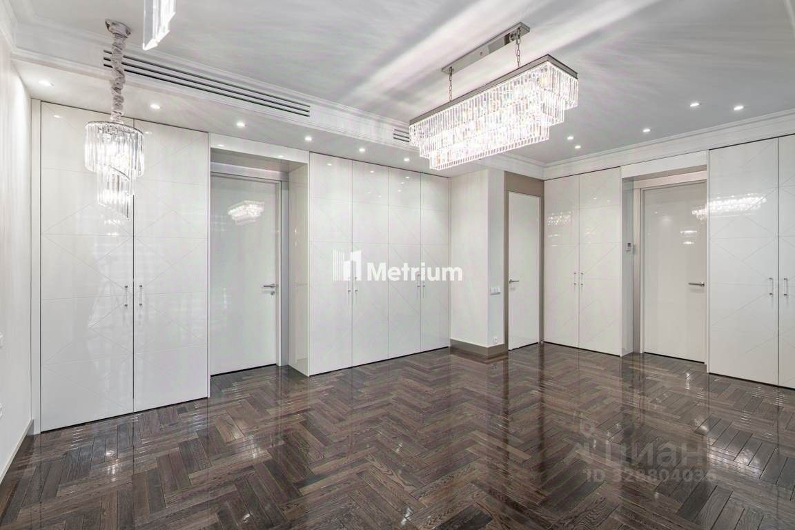 Продажа 4-комн квартиры на вторичном рынке Афанасьевский Б. пер,  д. 28