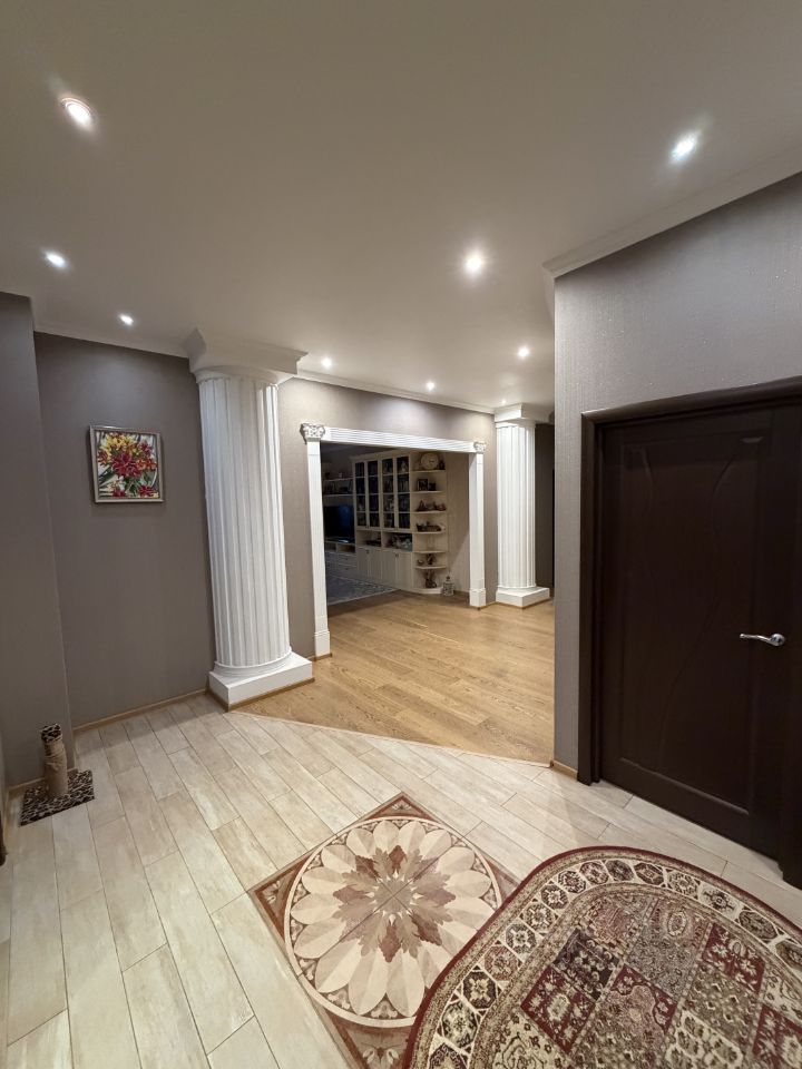 Продажа 4-комн квартиры на вторичном рынке Новочеремушкинская улица, 44К3