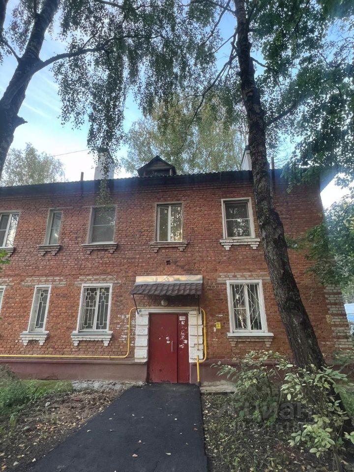 Продажа 2-комн квартиры на вторичном рынке Южный мкр, улица Карла Маркса,  д. 8