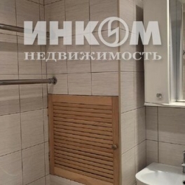 Продажа 2-комн квартиры на вторичном рынке улица Красных Зорь,  д. 59