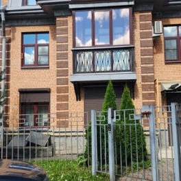 Продажа 3-комн квартиры на вторичном рынке Павловск г, Звериницкая ул,  д. 19