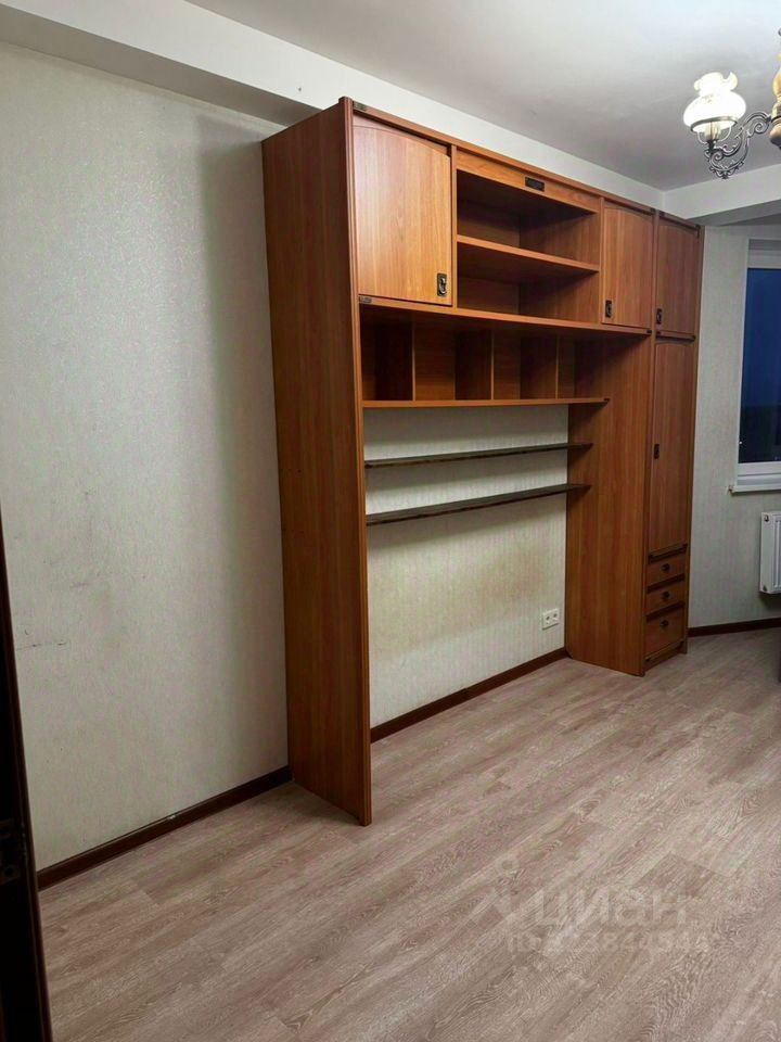 Продажа 2-комн квартиры на вторичном рынке д. Щемилово, улица Орлова, 2