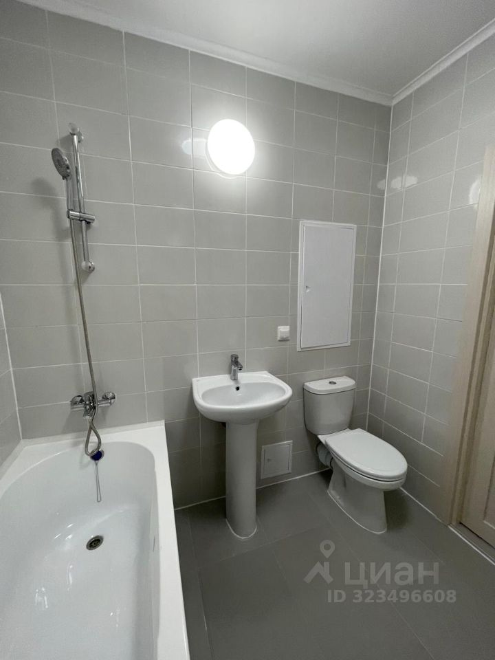 Продажа 2-комн квартиры на вторичном рынке проезд Досфлота, 2А