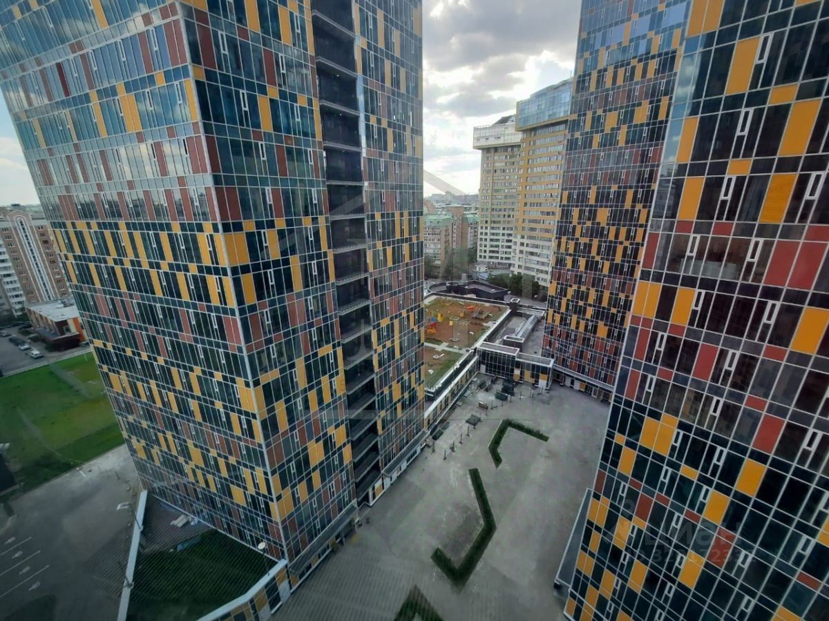 Продажа 4-комн квартиры на вторичном рынке Мытная улица, 40к1
