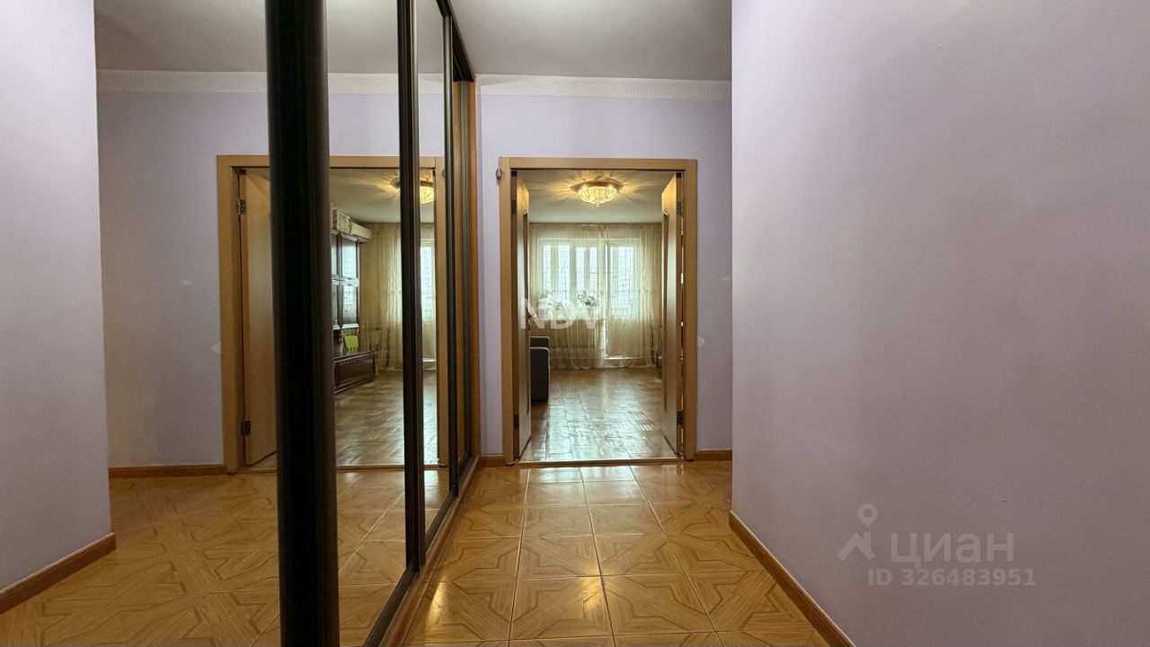 Продажа 3-комн квартиры на вторичном рынке улица Народного Ополчения, 22К2