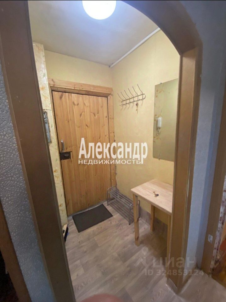 Продажа 1-комн квартиры на вторичном рынке проспект Народного ополчения, 57