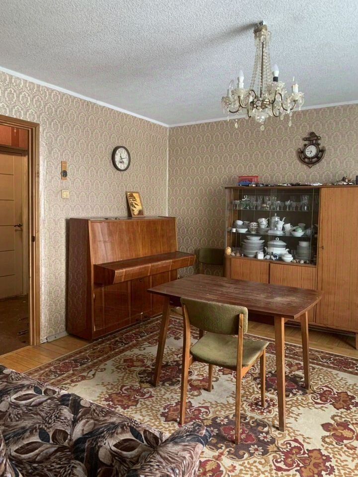 Продажа 3-комн квартиры на вторичном рынке пос. Металлострой, улица Богайчука, 4