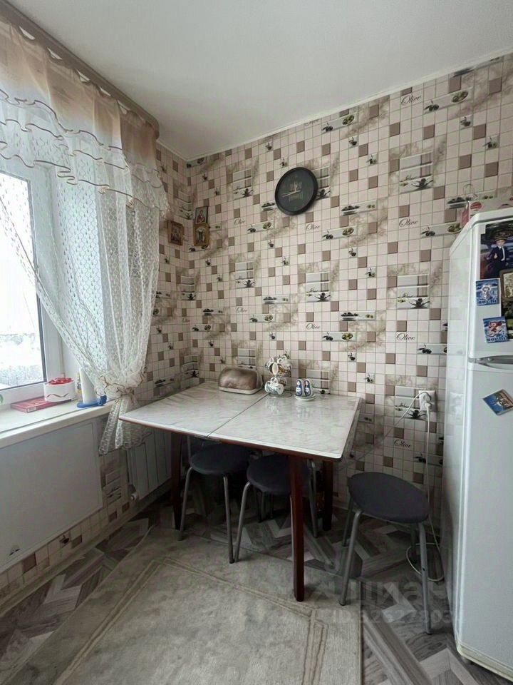 Продажа 4-комн квартиры на вторичном рынке Ступино, улица Чайковского,  д. 38