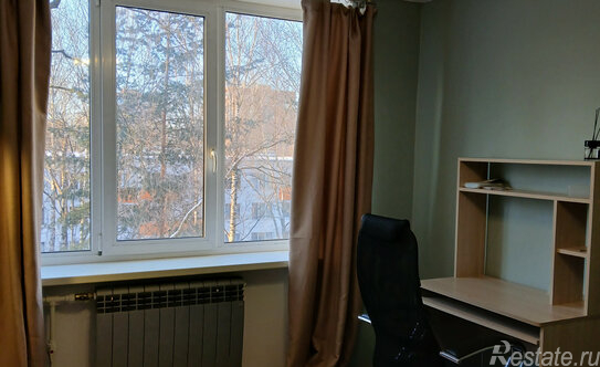 Продажа 1-комн квартиры на вторичном рынке Учительская улица,  д. 19 к1