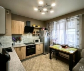 Продать Квартиры вторичка Детская, Школьная улица  12 