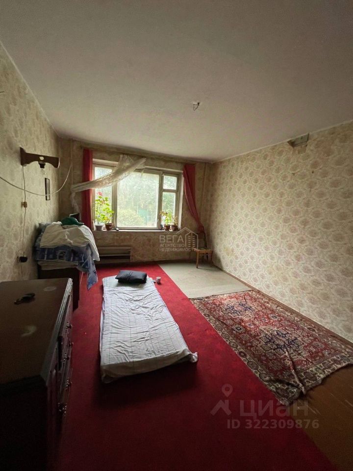 Продажа 3-комн квартиры на вторичном рынке Апрелевка, улица Комсомольская, 5