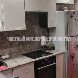 Продажа 2-комн квартиры на вторичном рынке улица Грекова,  д. 9