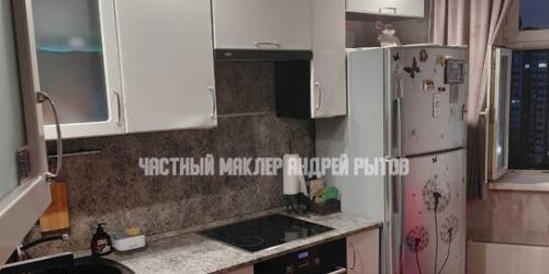 2-комн квартира улица Грекова,  д. 9