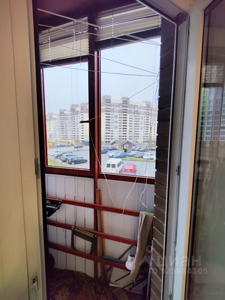 Продажа 2-комн квартиры на вторичном рынке Мурино г, Лаврики (шоссе) ул,  д. 83