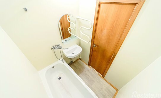 Продажа 1-комн квартиры на вторичном рынке ул Мебельная,  д. 45,  к. 1