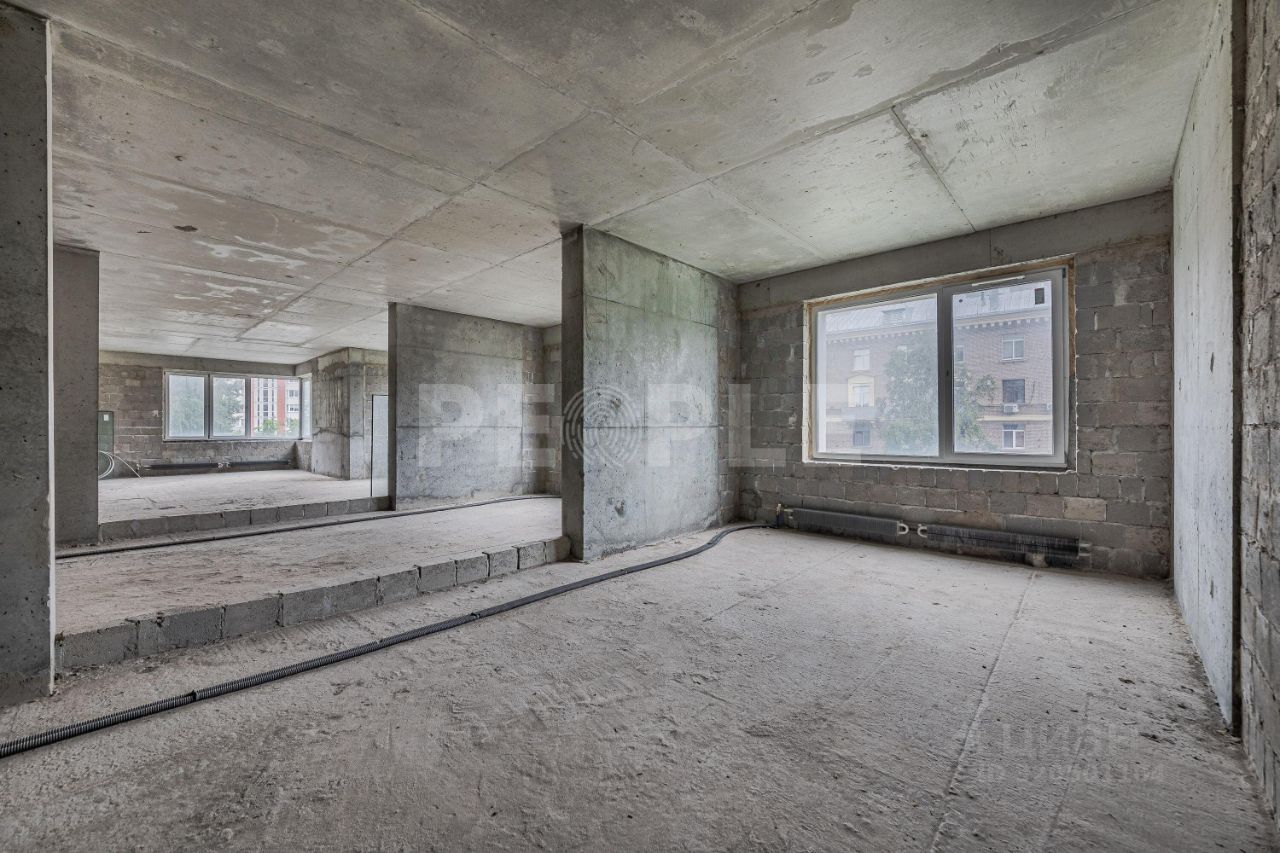 Продажа 5-комн квартиры на вторичном рынке улица Маршала Конева, 14