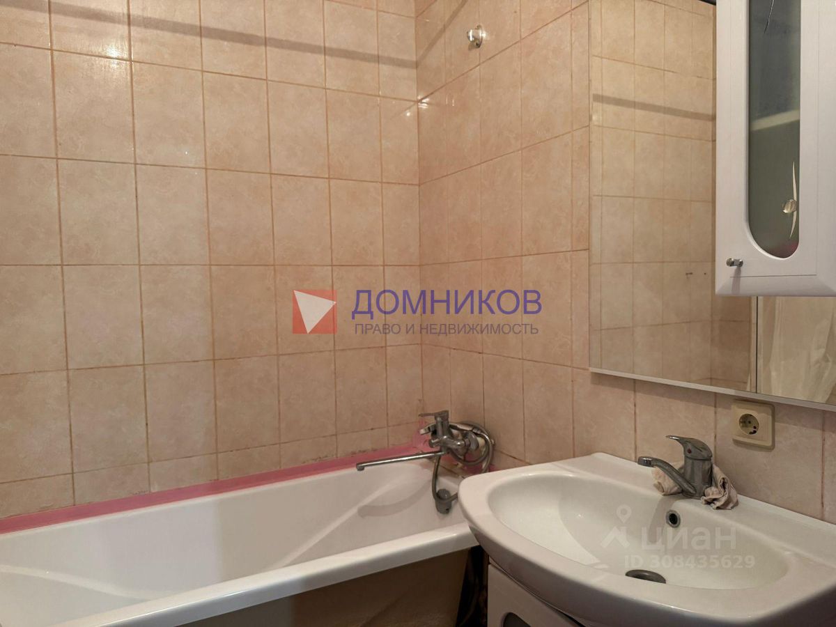 Продажа 2-комн квартиры на вторичном рынке Новое Ступино мкр, с. Верзилово, улица Шаховская, 1