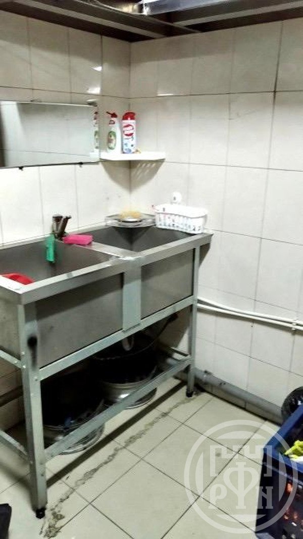 Продажа торгового помещения Димитрова ул. ,  д. 43