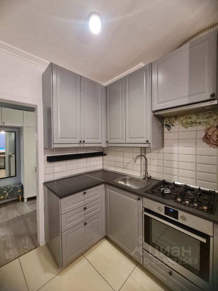 Аренда 2-комн квартиры на вторичном рынке Бронницкая улица, 37