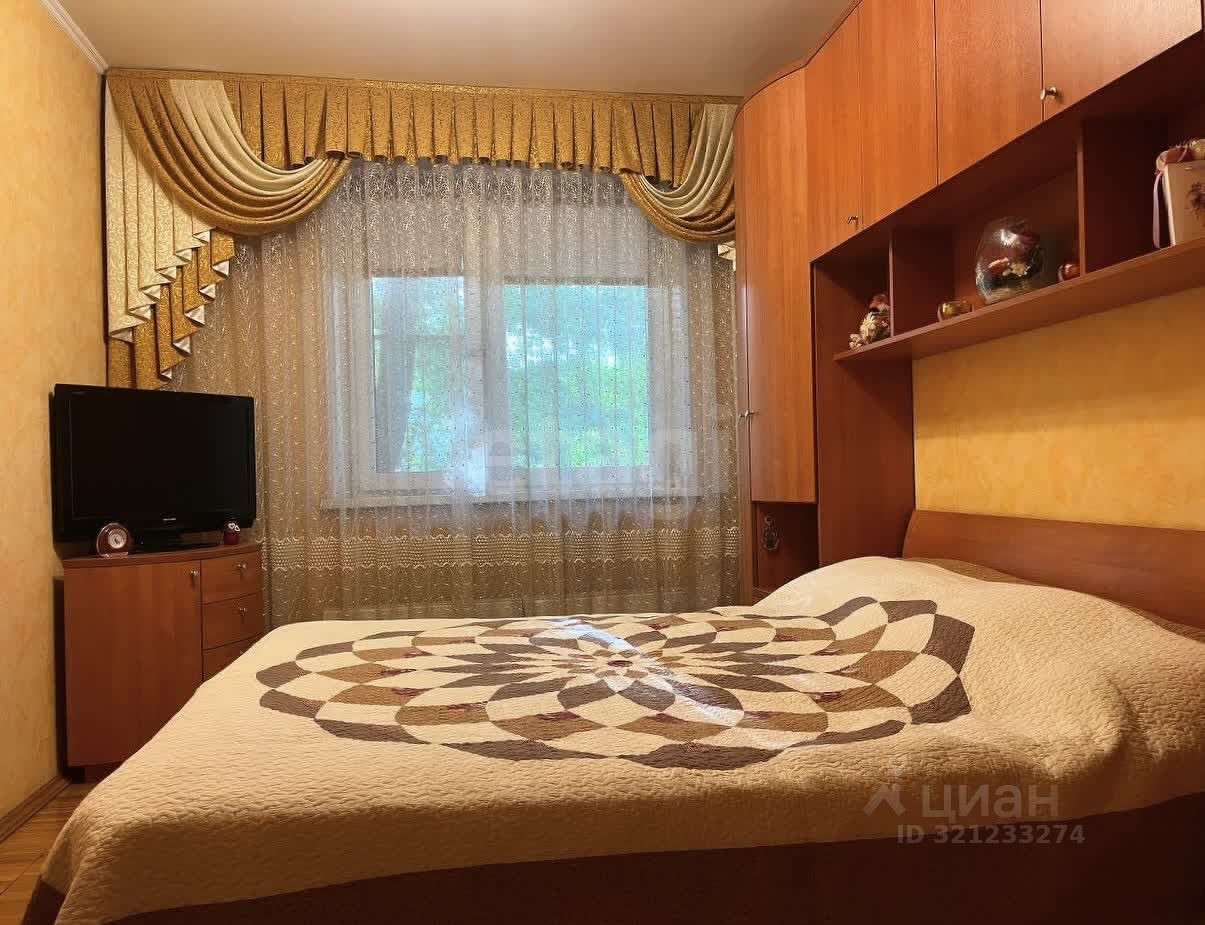 Продажа 4-комн квартиры на вторичном рынке Краснодонская улица, 24