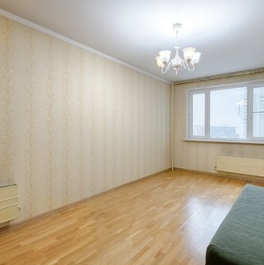 Продажа 4-комн квартиры на вторичном рынке бульвар Адмирала Ушакова,  д. 3
