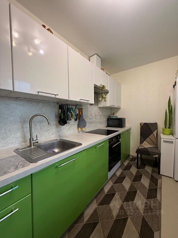 Продажа 2-комн квартиры на вторичном рынке Лопатино пгт, бульвар Солнечный, 6