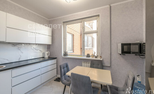 Продажа 1-комн квартиры на вторичном рынке Новомарьинская улица,  д. 34