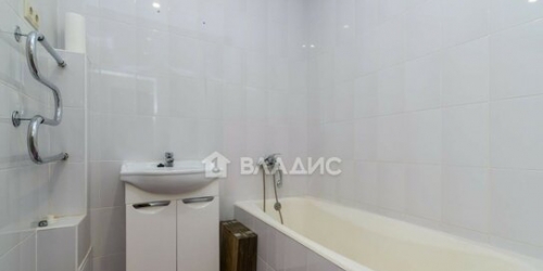 2-комн квартира ул Зорге,  д. 20