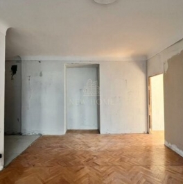 Продажа 3-комн квартиры на вторичном рынке улица Климашкина,  д. 20