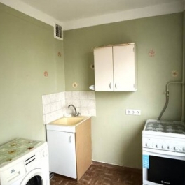 Продажа 2-комн квартиры на вторичном рынке Широкая улица,  д. 18