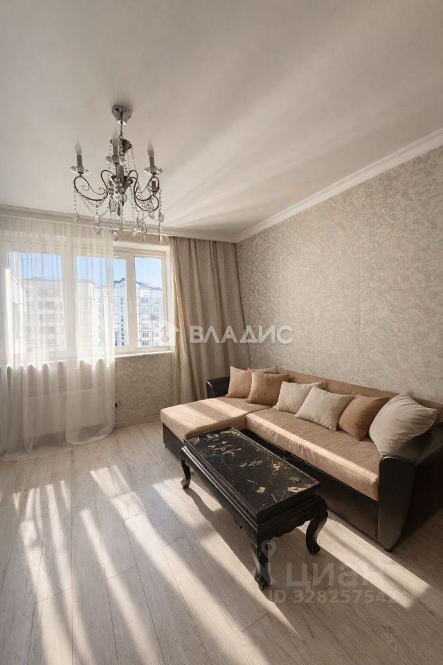 Продажа 3-комн квартиры на вторичном рынке Вяземская улица, 12к1