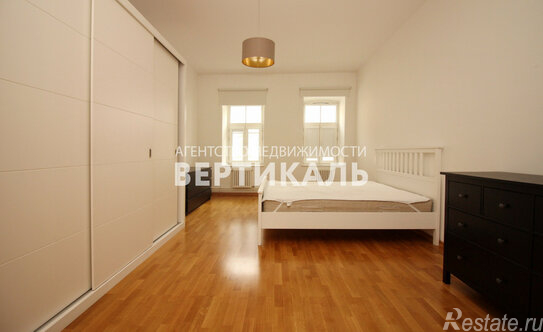 Аренда 4-комн квартиры на вторичном рынке Последний переулок,  д. 21