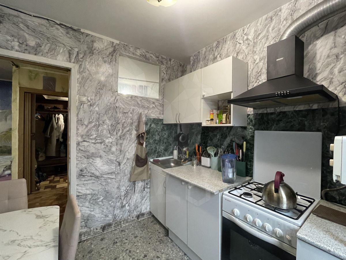 Продажа 2-комн квартиры на вторичном рынке Анадырский проезд, 37