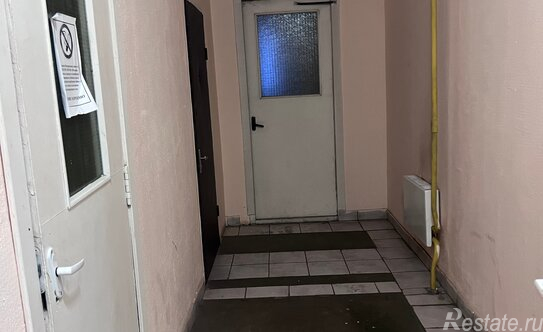 Продажа 2-комн квартиры на вторичном рынке Колобашкина ул